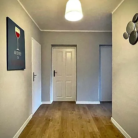 Beautiful In - Parking Gratis Hostel